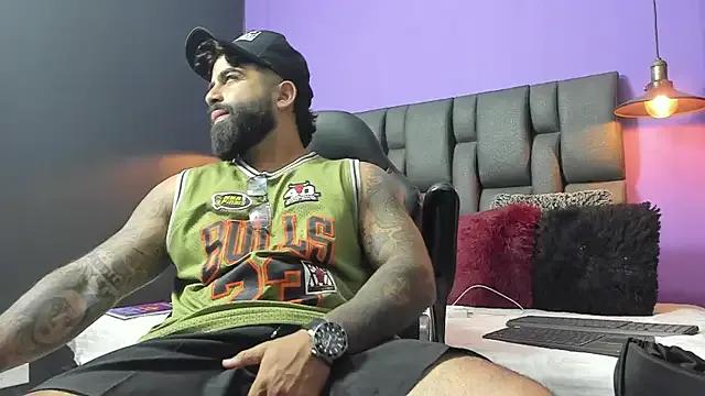 Lyon_vach on StripChat