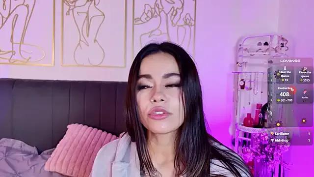 Lyra_Valtierra on StripChat