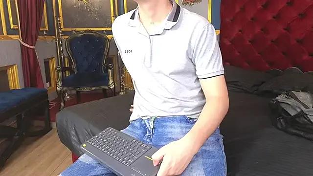 MarcoVitto on StripChat