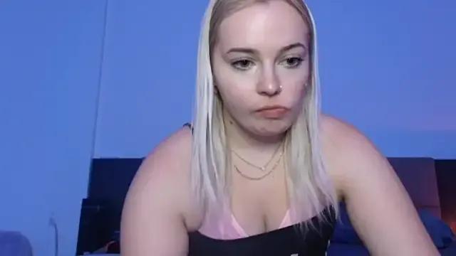 margot_robbie7 on StripChat