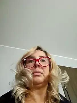 MariaRichi_ on StripChat