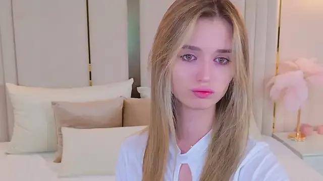 MarybethSnow on StripChat