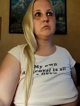 Mayci1984 on StripChat