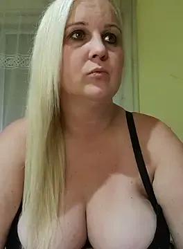 Mayci1984 on StripChat