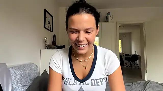 MaydaCornwall on StripChat