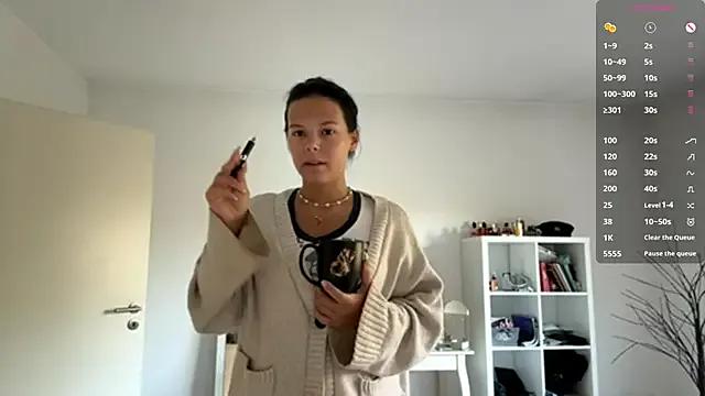 MaydaCornwall on StripChat