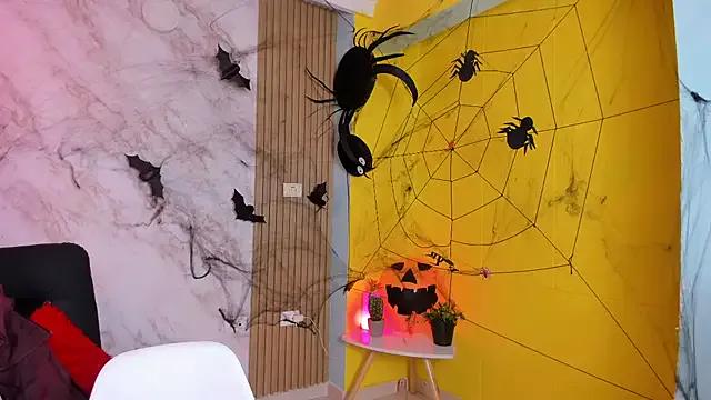 Megan_blue7 on StripChat