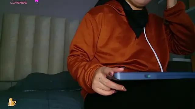 Megan_mooree_ on StripChat