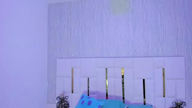 Meghan_stonne_ on StripChat