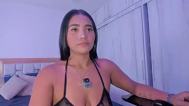 mia_hank on StripChat