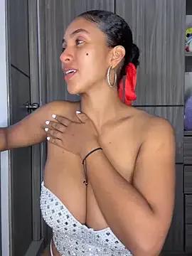 Mia_sweet80 on StripChat