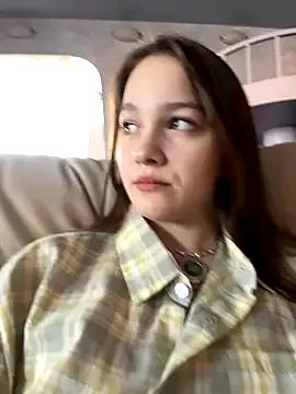 MichelleRoux on StripChat