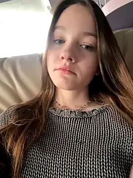 MichelleRoux on StripChat