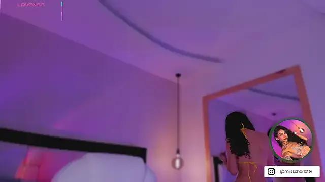 MiissCharlotte on StripChat