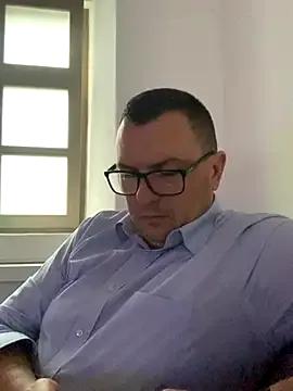 Mike8523 on StripChat