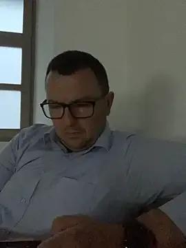 Mike8523 on StripChat