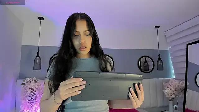 Mila_Hank_ on StripChat