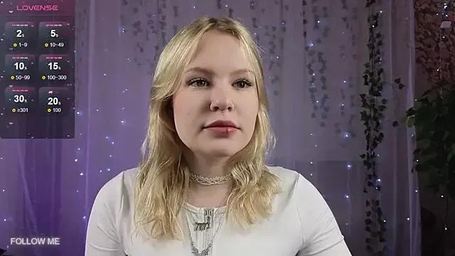 Mila_wxw on StripChat