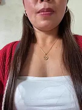 Milky-milk on StripChat