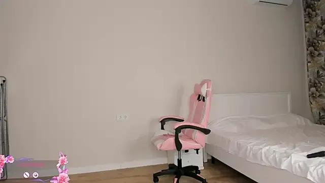 mimicherryy on StripChat