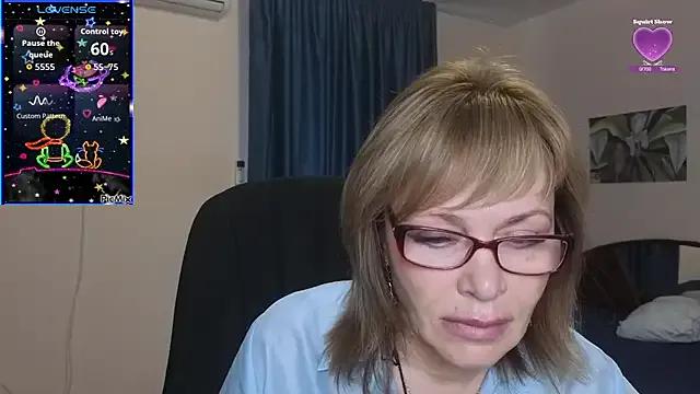 Miss_Moren on StripChat