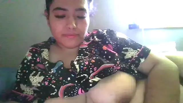 missaaprilv on StripChat