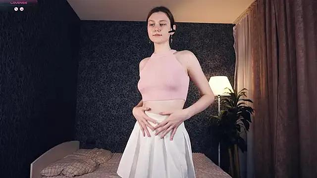 MoiraHavins — Take off top ! See my BOOBS !