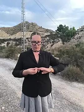 Mona_Plus on StripChat