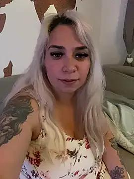 Monageil on StripChat