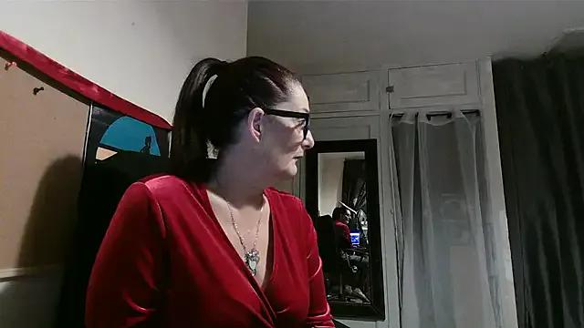 Mrs-Ivy on StripChat