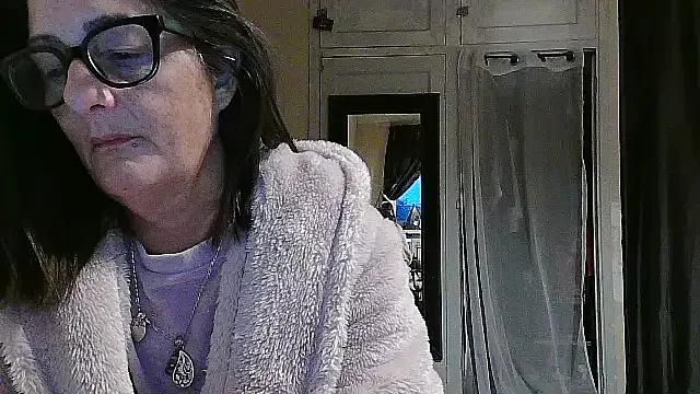 Mrs-Ivy on StripChat