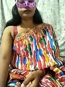 ms-naina on StripChat