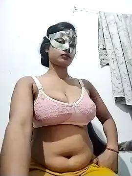 ms-naina on StripChat