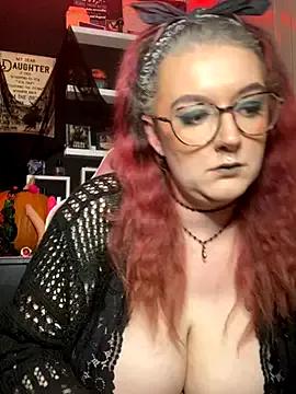 Ms_Lunar-Lust on StripChat