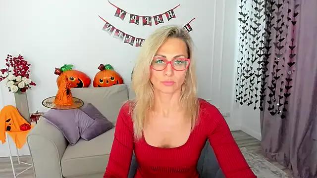 MuseOfStage on StripChat