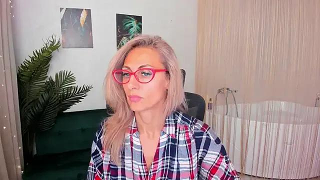 MuseOfStage on StripChat