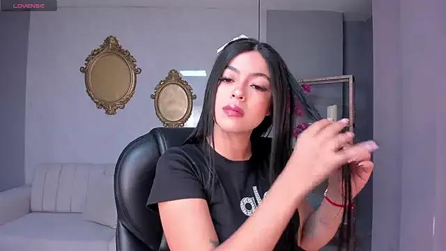 NataliaGaret on StripChat