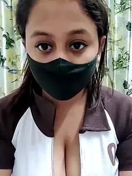 Natasha-143 on StripChat