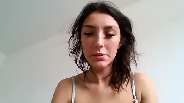 naughtybella05 on StripChat