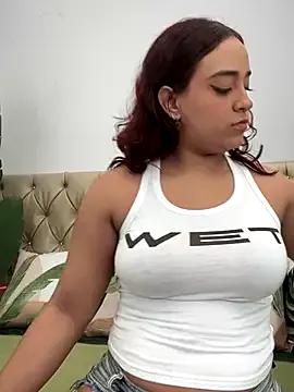 NaughtyNinnaXXX on StripChat