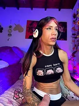 Naugth_channel_ts on StripChat