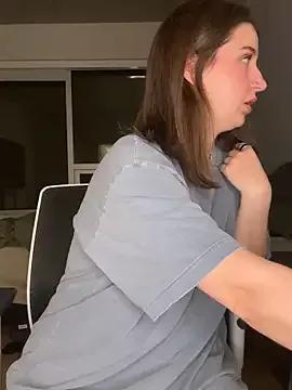 nerdynina on StripChat