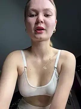 NickiLike on StripChat