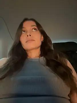 nicole111 on StripChat