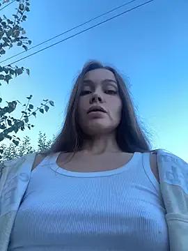 nicole111 on StripChat