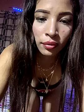 Nicole_cute1 on StripChat