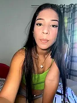 Nicole_cute1 on StripChat