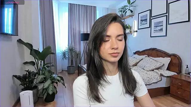 NicoleLuv on StripChat