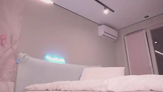 NinaMint on StripChat