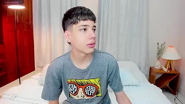 oblivion_deku on StripChat